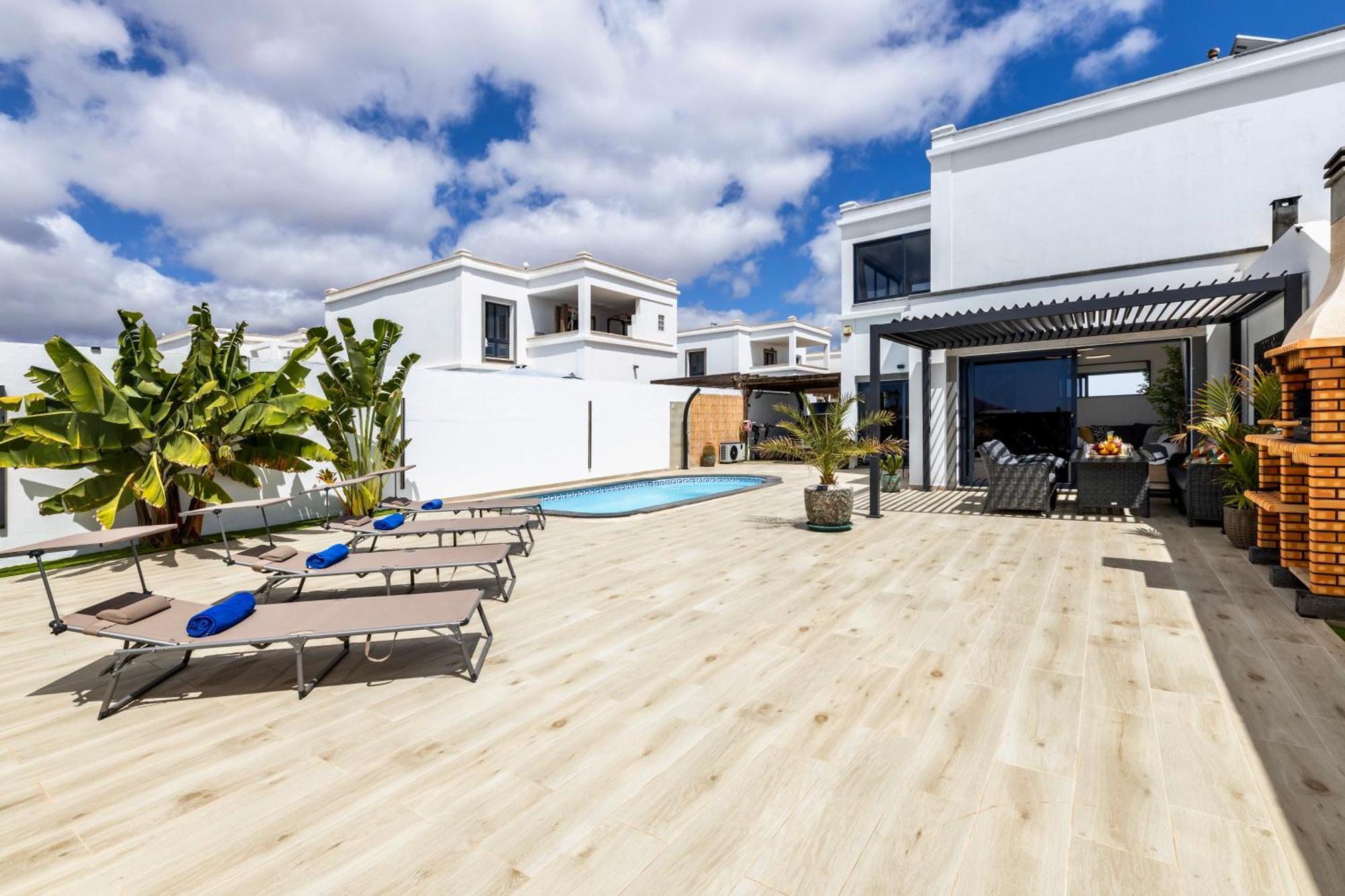 Villa Playa Blanca - Heated Pool, Aircon Exterior foto